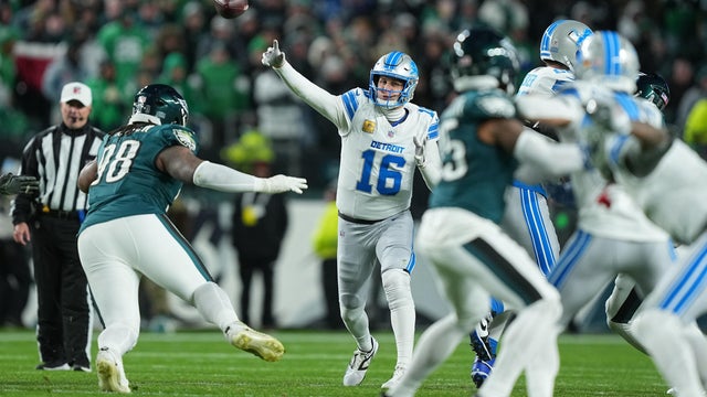 Lions Eagles Football 