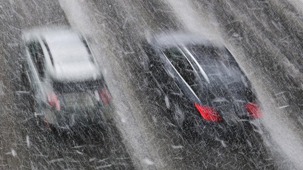 Fast moving snow storm