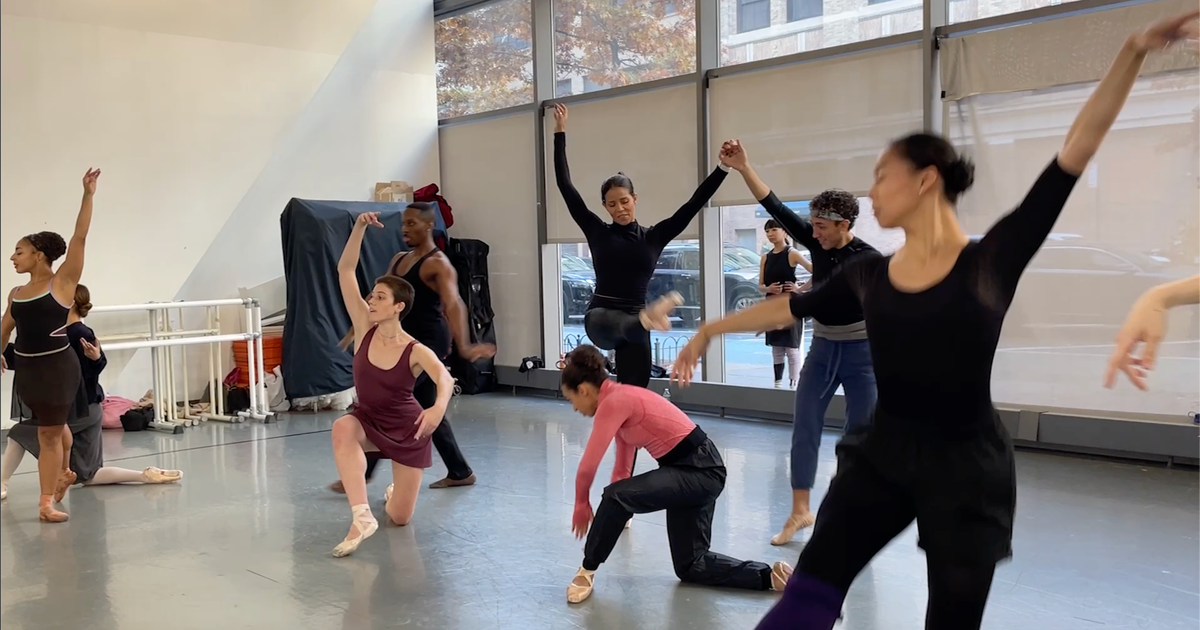 A reimagined holiday classic dazzles at the Brooklyn Ballet