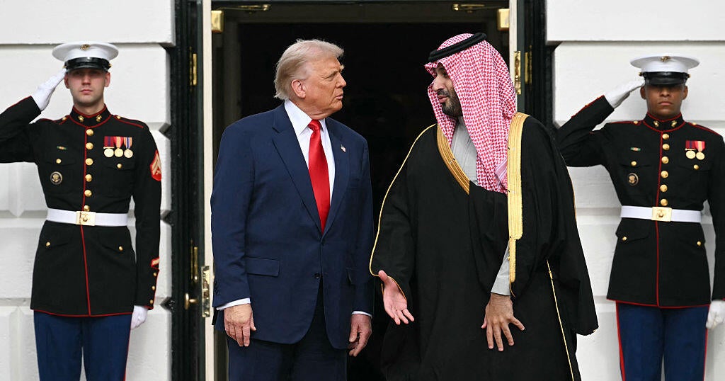 Trump welcomes MBS for White House visit with fanfare and military flyover