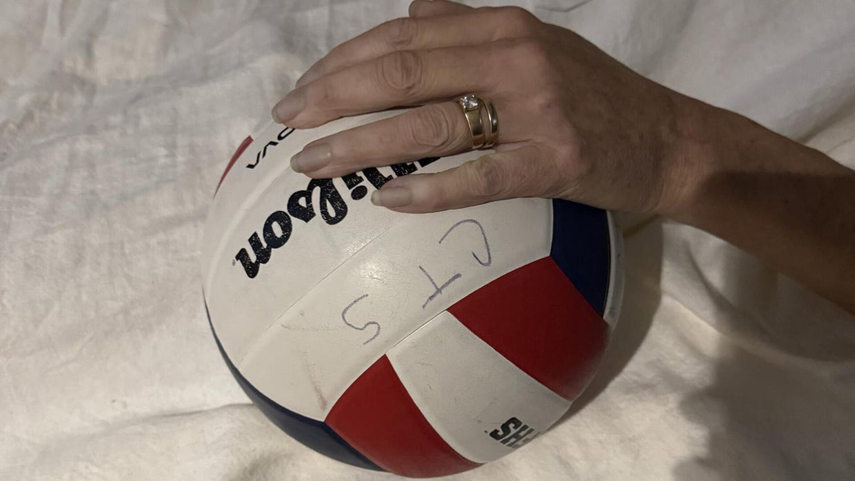 Volleyball coach at Colorado's Valor Christian School dies of cancer