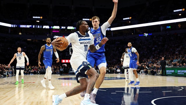 Dallas Mavericks v Minnesota Timberwolves 