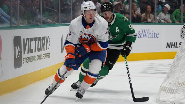 New York Islanders v Dallas Stars 