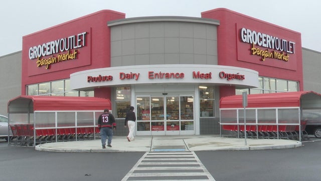 South Jersey store owner is helping families afford Thanksgiving essentials 