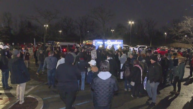 Anti-Islam protestors clash with Muslim community activists in Dearborn