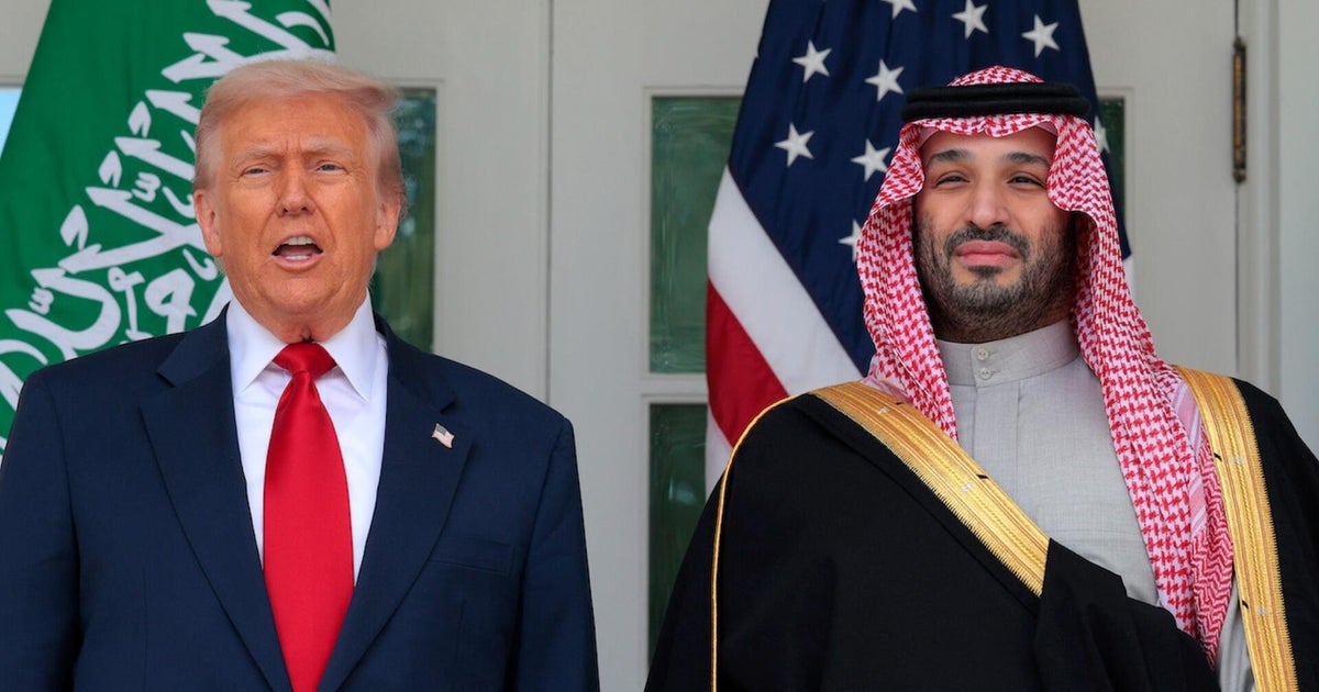 Trump says Saudi crown prince "knew nothing" about Khashoggi murder