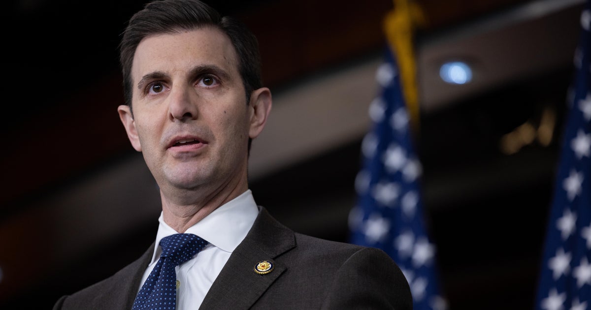 Петима демократи в Конгреса казват че са получили запитвания от