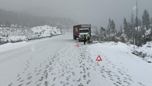 caltrans-jackknifed-big-rig-i80.jpg 