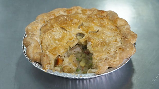 chicken-pot-pie-poorhouse-pies.jpg 