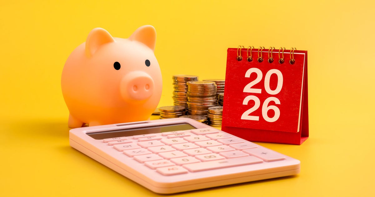 ,000 CD vs. ,000 high-yield financial savings account: Which can earn extra in 2026?