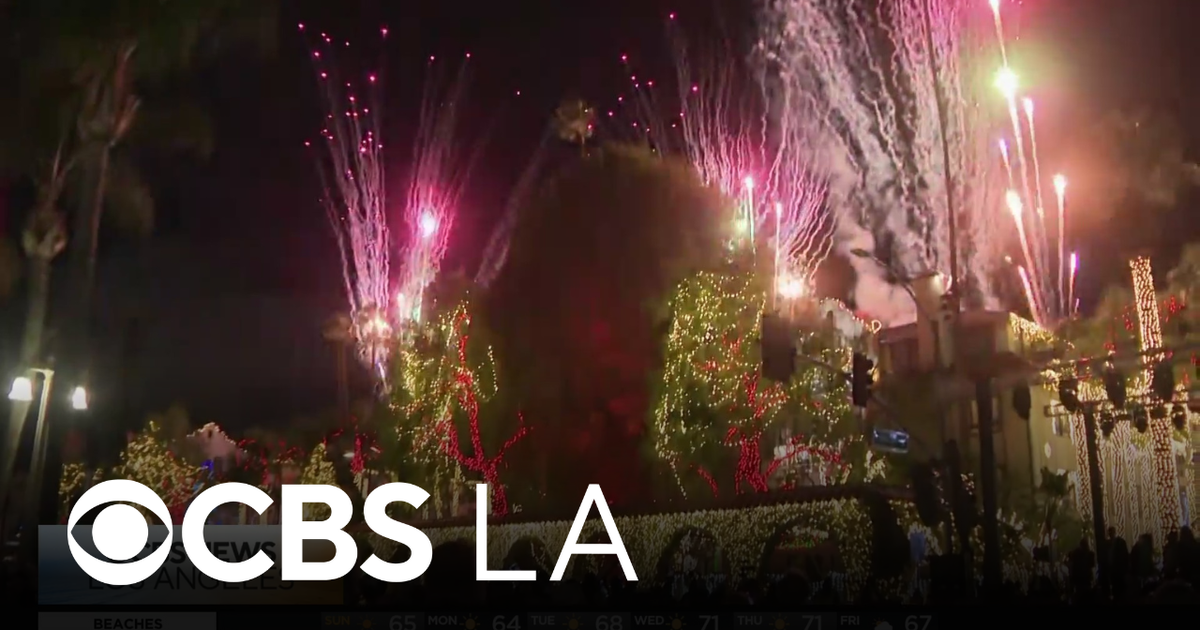 Mission Inn kicks off holiday season with Festival of Lights ...