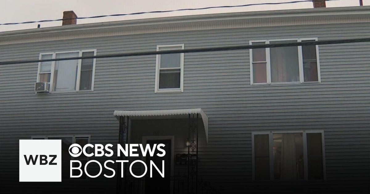10-year-old rescued from Massachusetts fire and more top stories