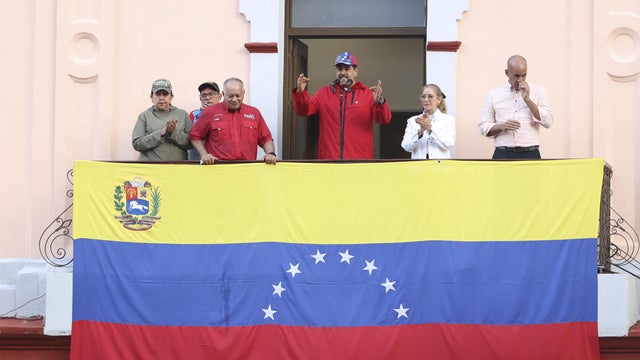 Bolivarian Militia of Venezuela and supporters of Chavismo march in Caracas 