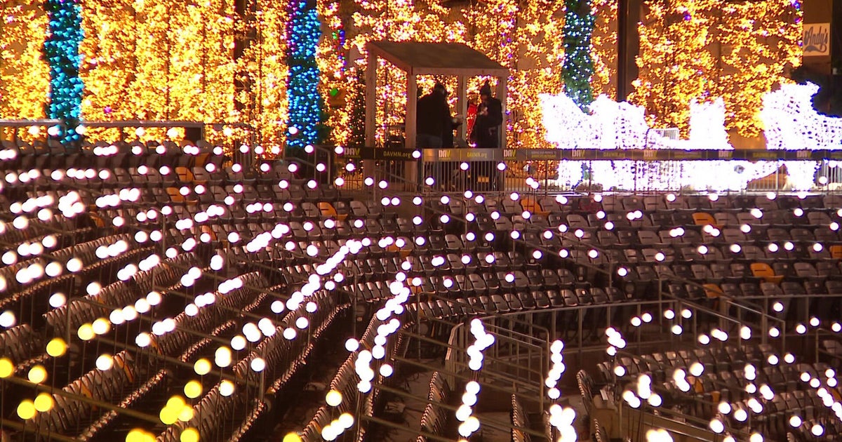 Here's where to see holiday lights in Minnesota this year