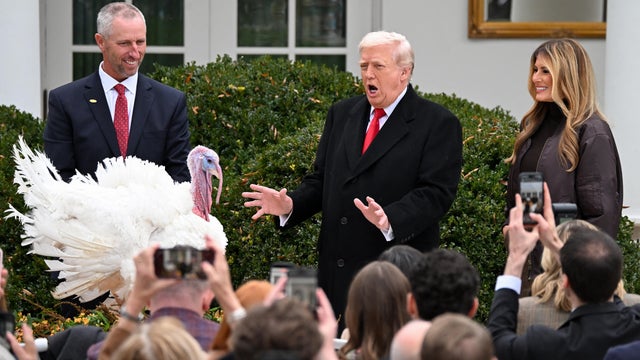 US-POLITICS-HOLIDAY-THANKSGIVING-TURKEY-TRUMP 