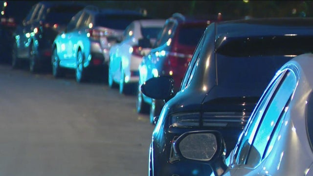 lincoln park parked cars 