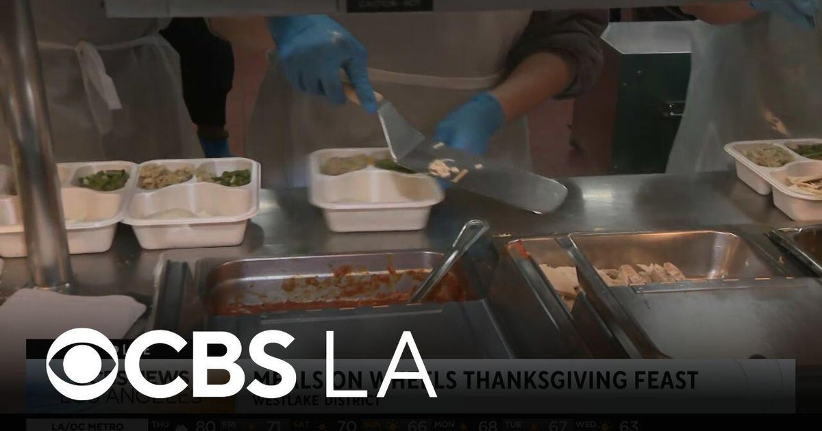 Meals on Wheels delivers Thanksgiving dinners to seniors in LA County ...