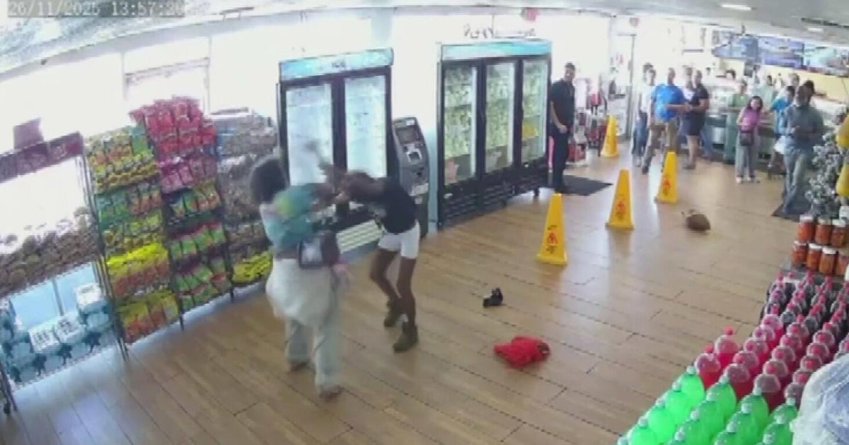 Woman stabbed inside Miami-Dade restaurant after argument over money