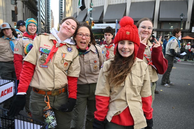 People on the Benjamin Franklin Parkway for the Thanksgiving parade in Philadelphia 