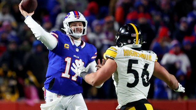 AFC Wild Card Playoffs - Pittsburgh Steelers v Buffalo Bills 