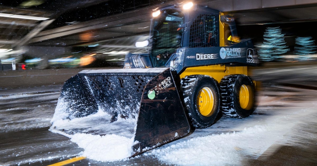 Monitoring a serious weekend winter storm threatening post-Thanksgiving journey