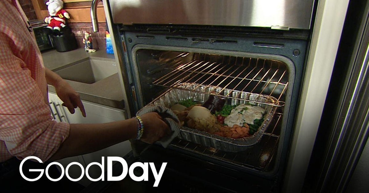Trying the viral one-tray Thanksgiving dinner trend - Good Day Sacramento
