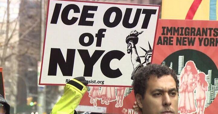 Anti-ICE protesters accuse NYPD of violating NYC's sanctuary city laws