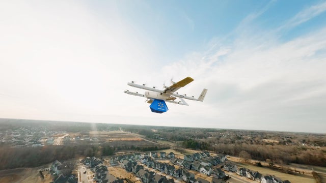 drone-carrying-walmart-delivery.jpg 