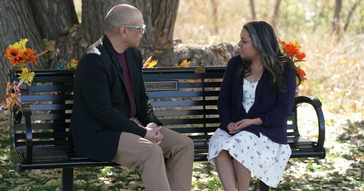 Преди две години 13 годишната Джулиана Пералта отне живота си