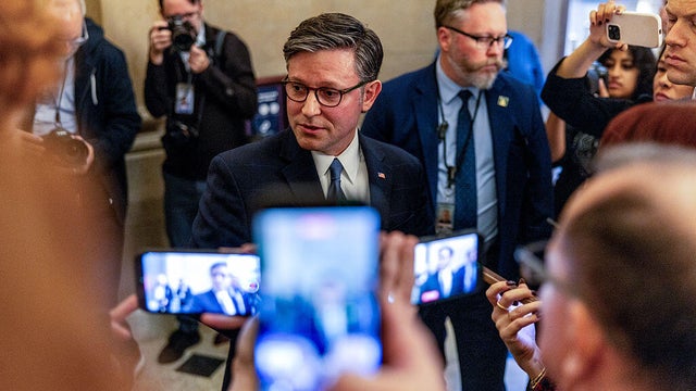 Speaker Johnson Swears-In New Tennessee Representative Van Epps 