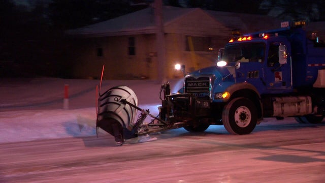 6a-vo-roseville-snow-plow-wcco9czc.jpg 