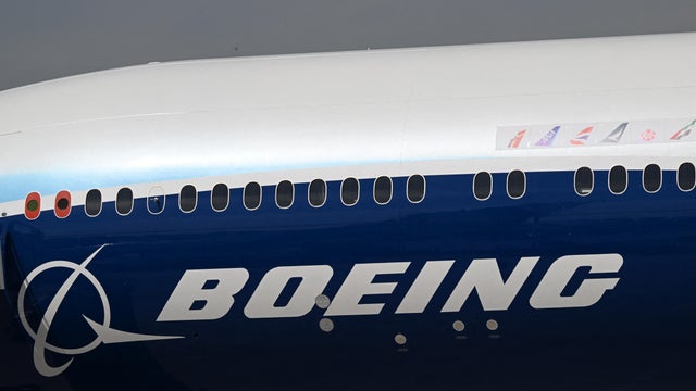 UAE-TRANSPORT-AVIATION-AIRSHOW 