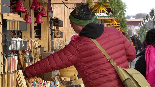 530p-pkg-christmas-market-cold-wcco9e2b.jpg 