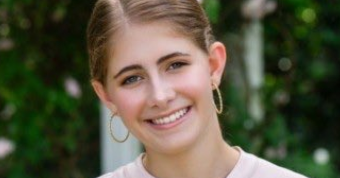 Двамата души които бяха убити при стрелба в университета Браун