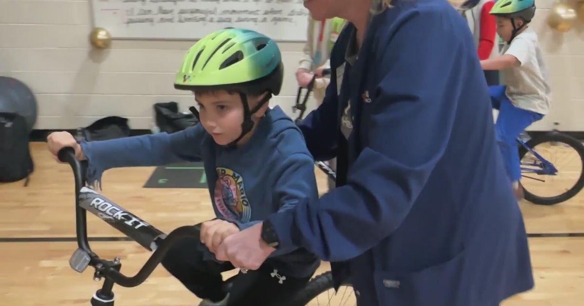 HCA HealthOne staff surprises Colorado elementary students with new bikes