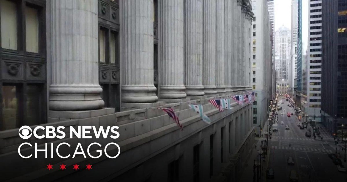 Aldermen advance budget plan with plastic bag tax hike, ads on light poles and city vehicles