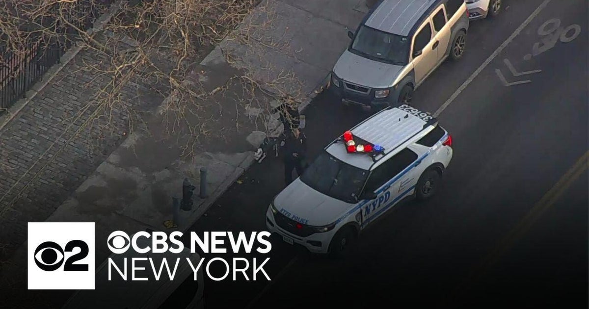 3 minors stabbed in separate incidents in Brooklyn and Queens - CBS New ...