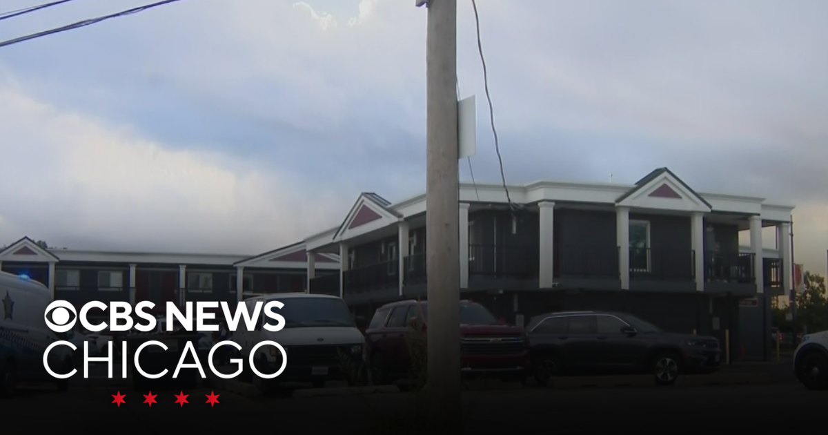 Man charged in deadly hotel parking lot shooting on Chicago's Southwest ...