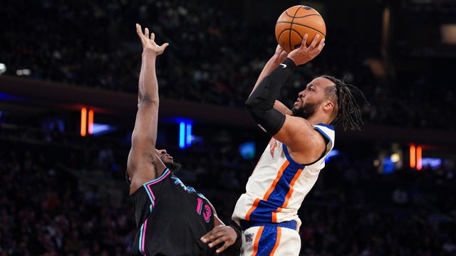 knicks-heat-jalen-brunson.jpg 