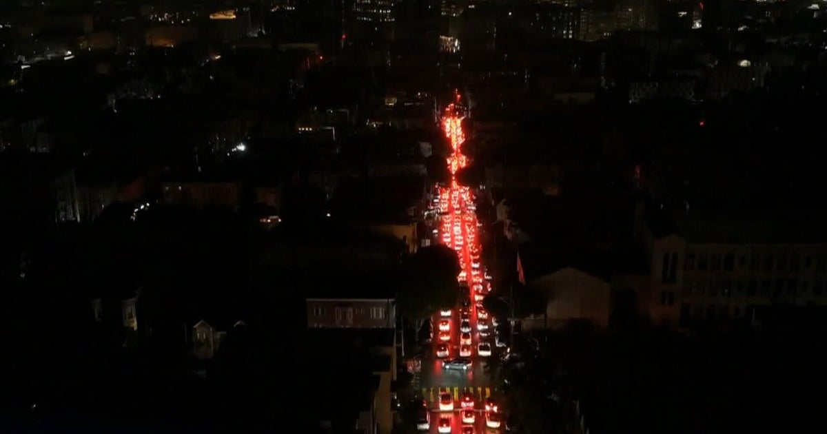 Power coming back online after massive blackout in San Francisco