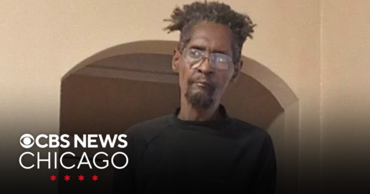 Family of man attacked by 3 teens on CTA bus want justice - CBS Chicago