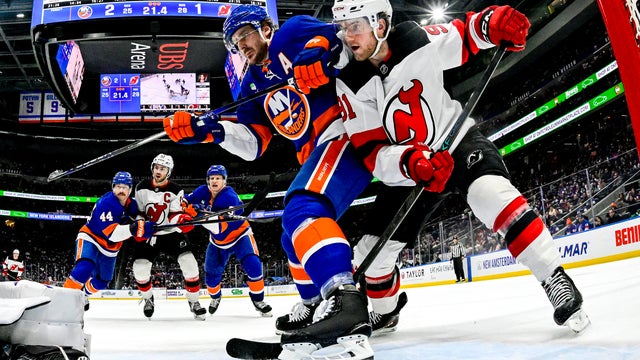 New Jersey Devils v New York Islanders 