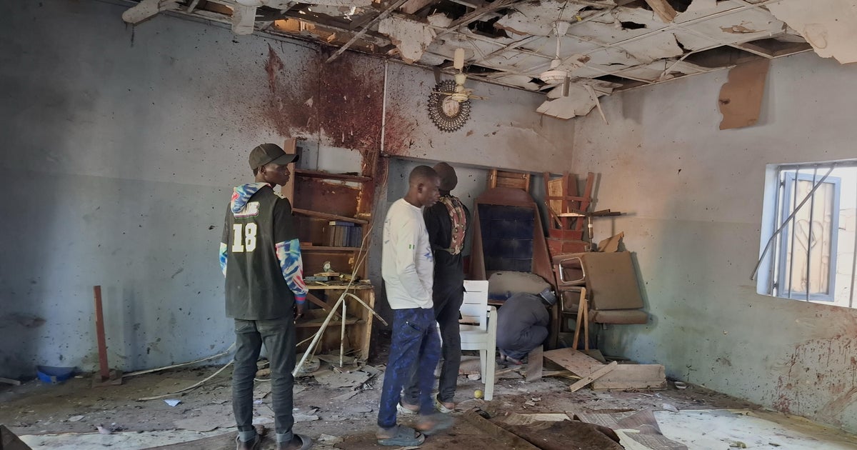 Експлозия в джамия в Нигерия уби 5, рани 35 при очевидно самоубийствено нападение