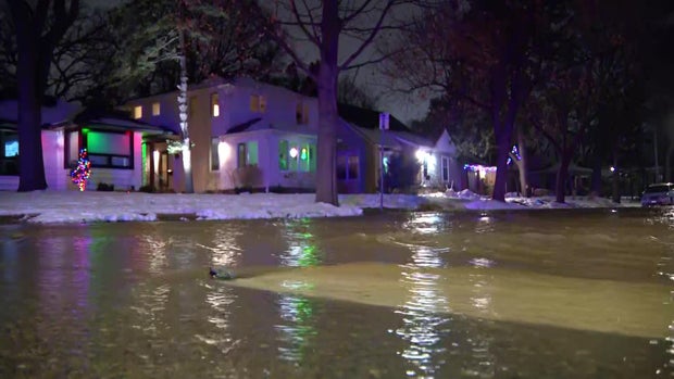 inx-mpls-w-river-road-water-main-break-122525-2.jpg 