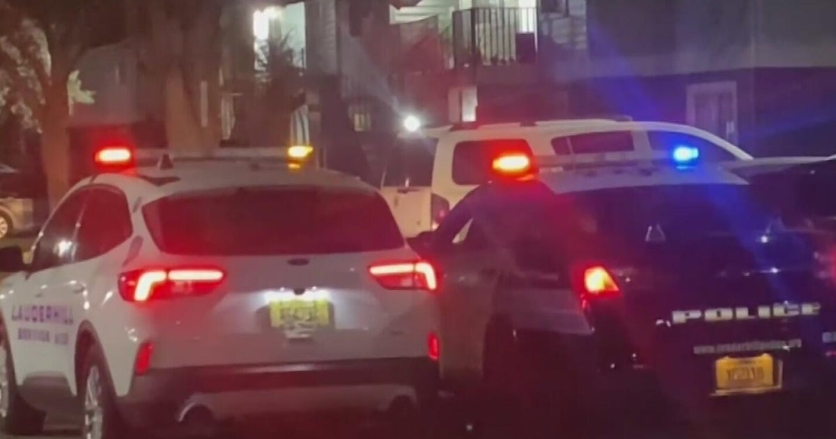 Christmas night dispute between neighbors in Lauderhill turns deadly, officials say