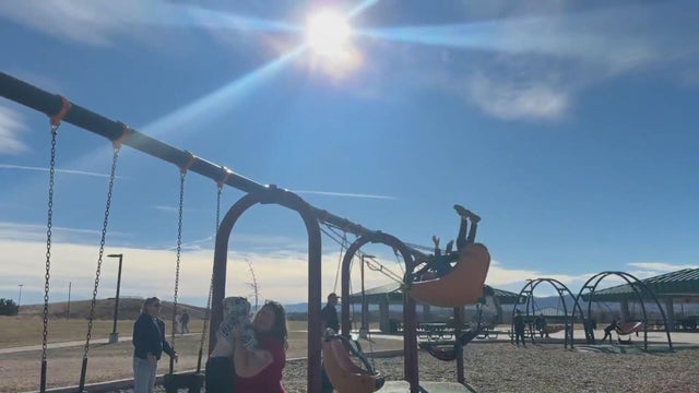 denver-park-warm-christmas.jpg 
