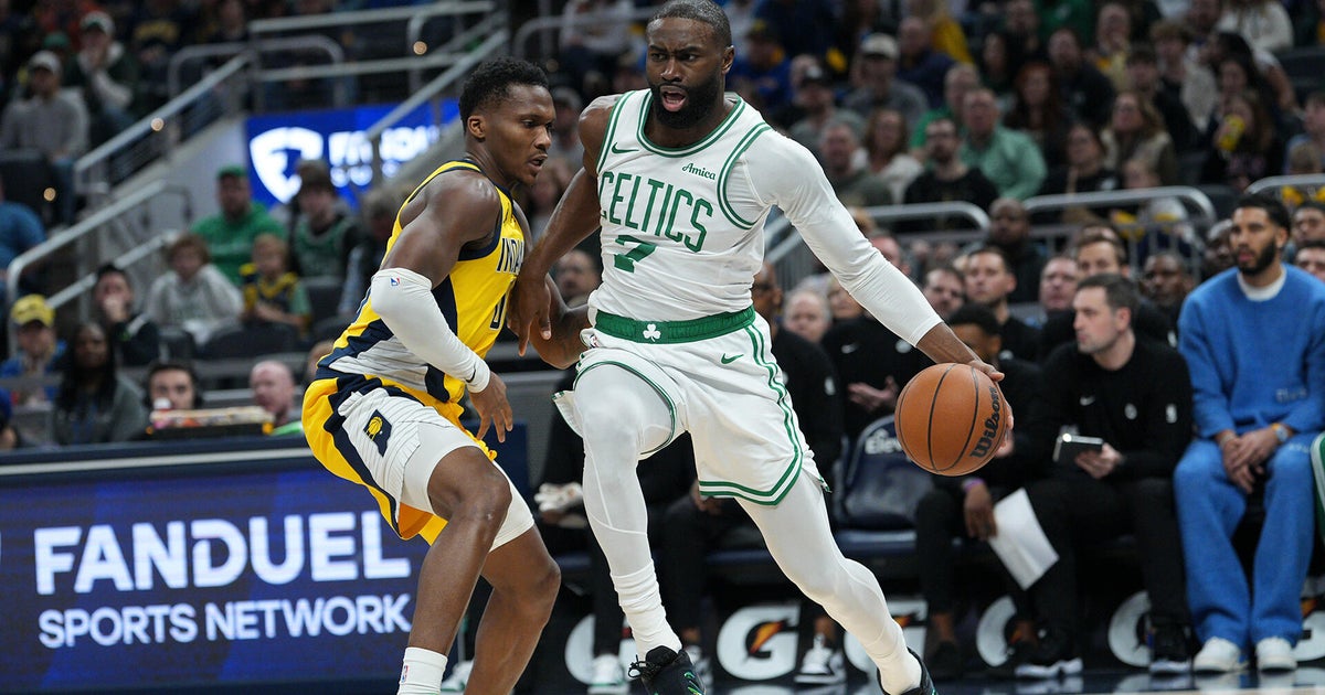 Jaylen Brown scores 30 points and the Celtics make 20 3-pointers to beat the Pacers 140-122