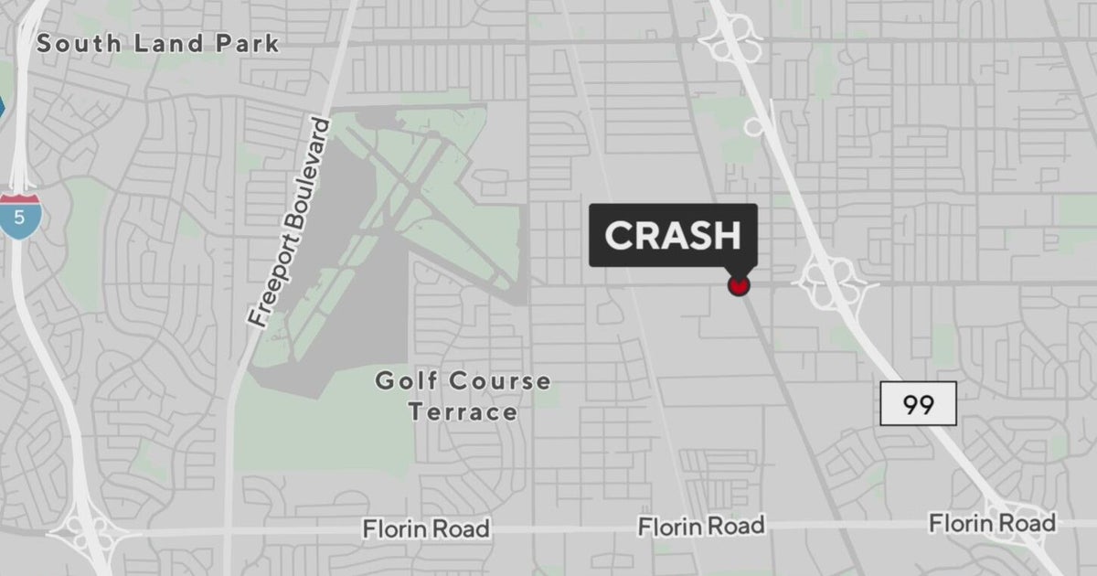 Crash in South Sacramento leaves 1 dead, 3 injured - CBS Sacramento