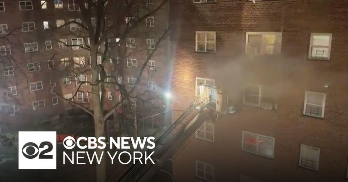 One dead in Bronx apartment fire - CBS New York