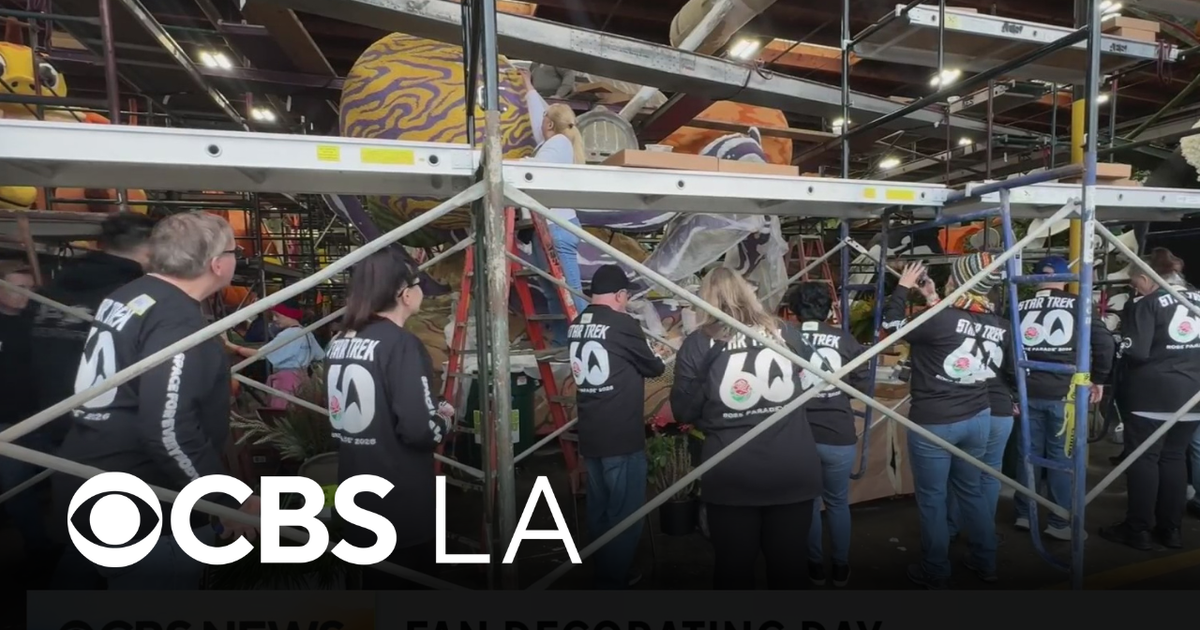 Star Trek's biggest fans help decorate 60th Anniversary float for Rose Parade